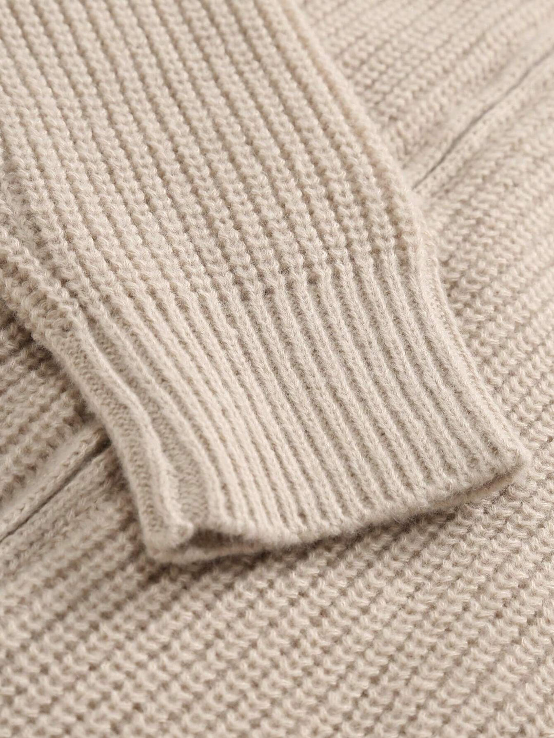 Strickjacke mit Reißverschluss