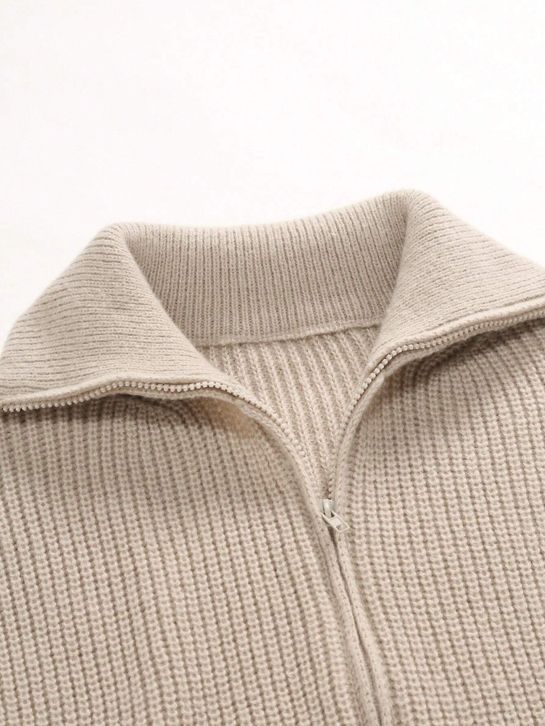 Strickjacke mit Reißverschluss