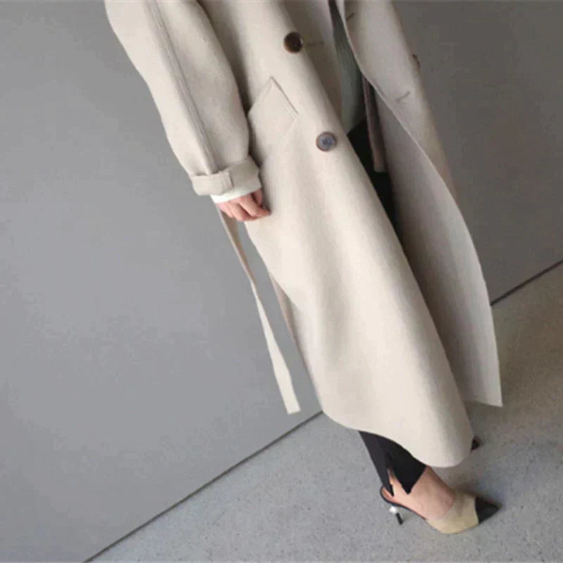 Séarlás – Elegant Long Coat