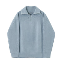 Azurblauer Pullover mit Viertel-Reißverschluss