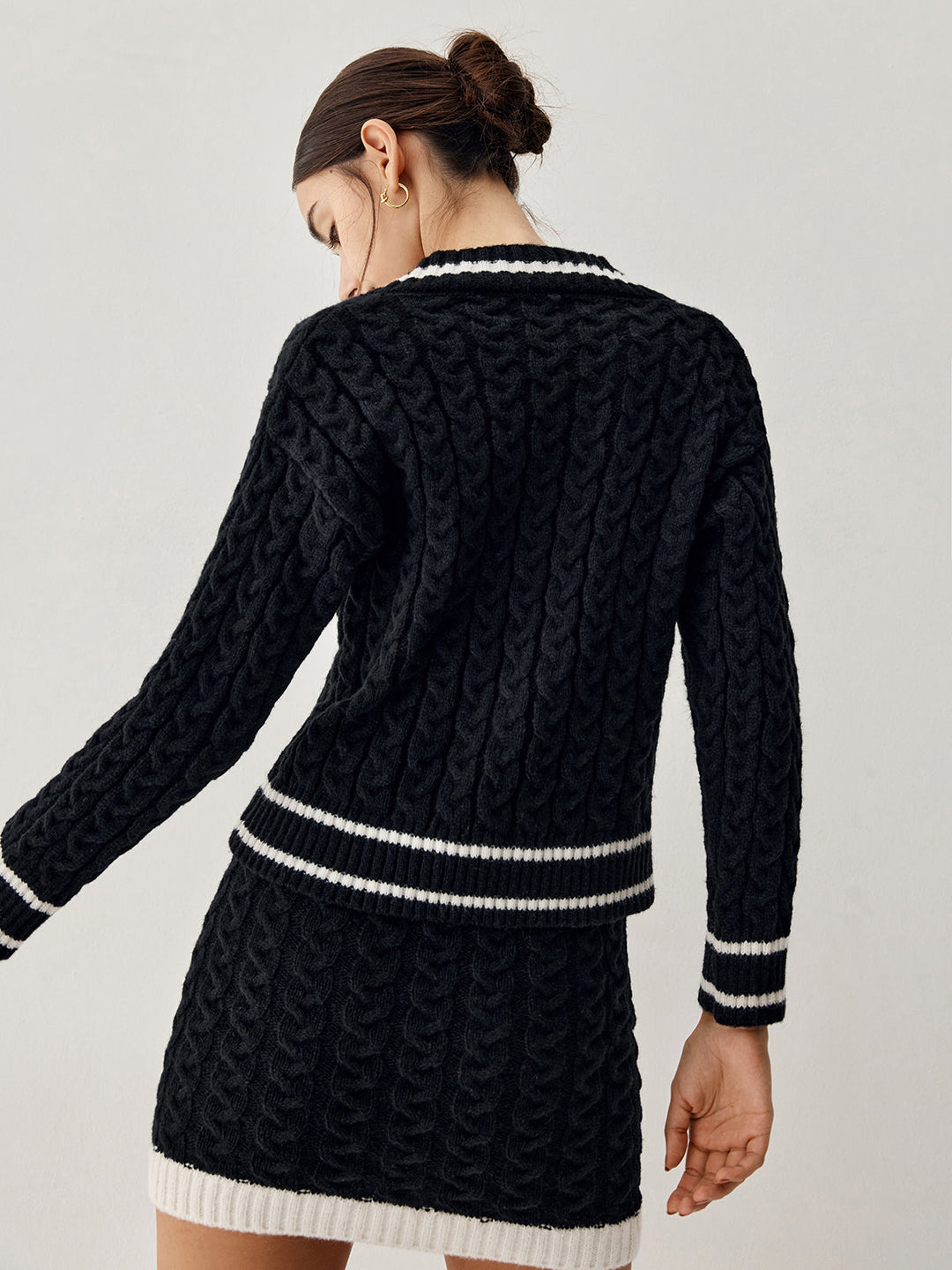 VEDORE - Zopfstrickpullover mit Rock