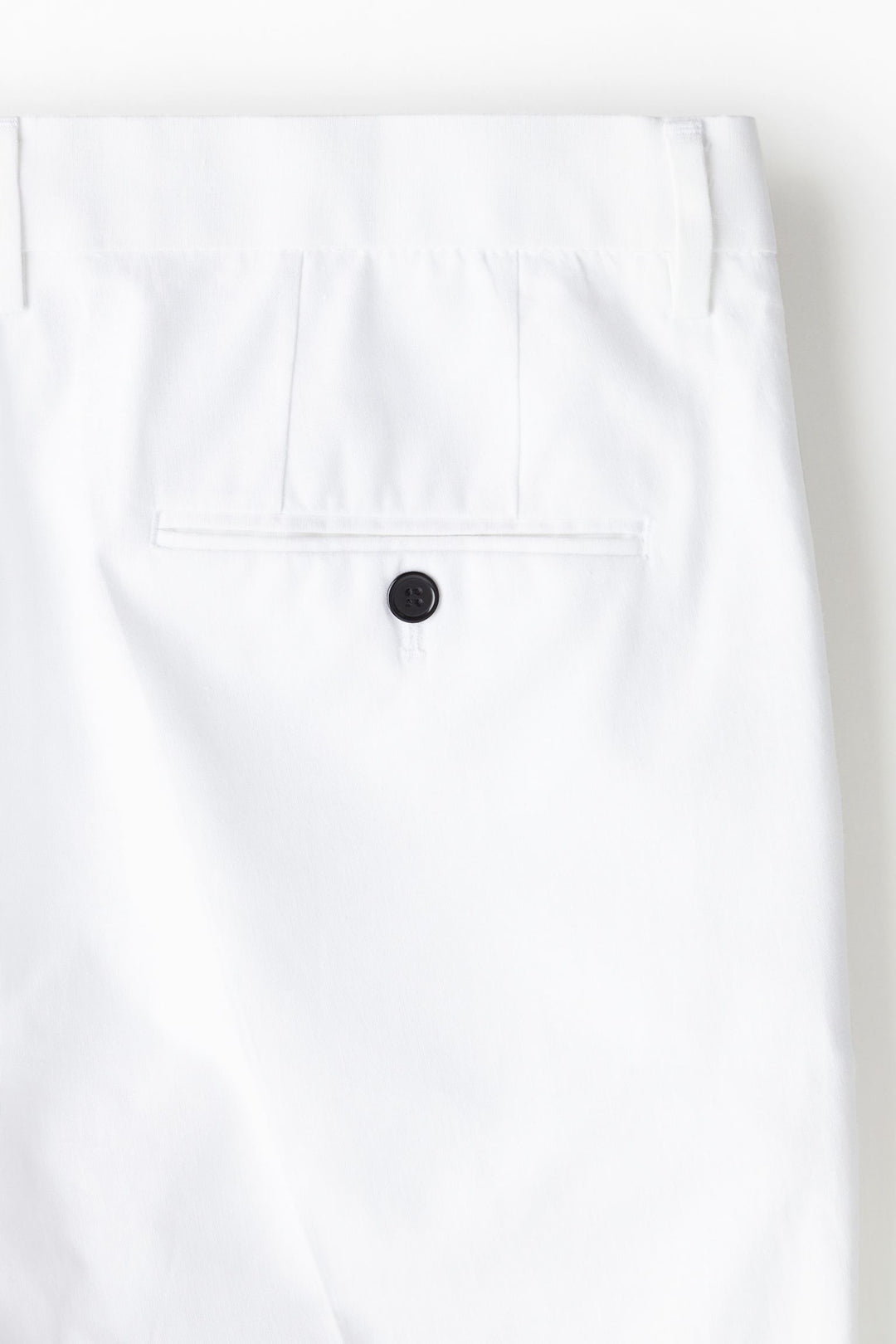 Schlanke spacige elegante Chino-Hose