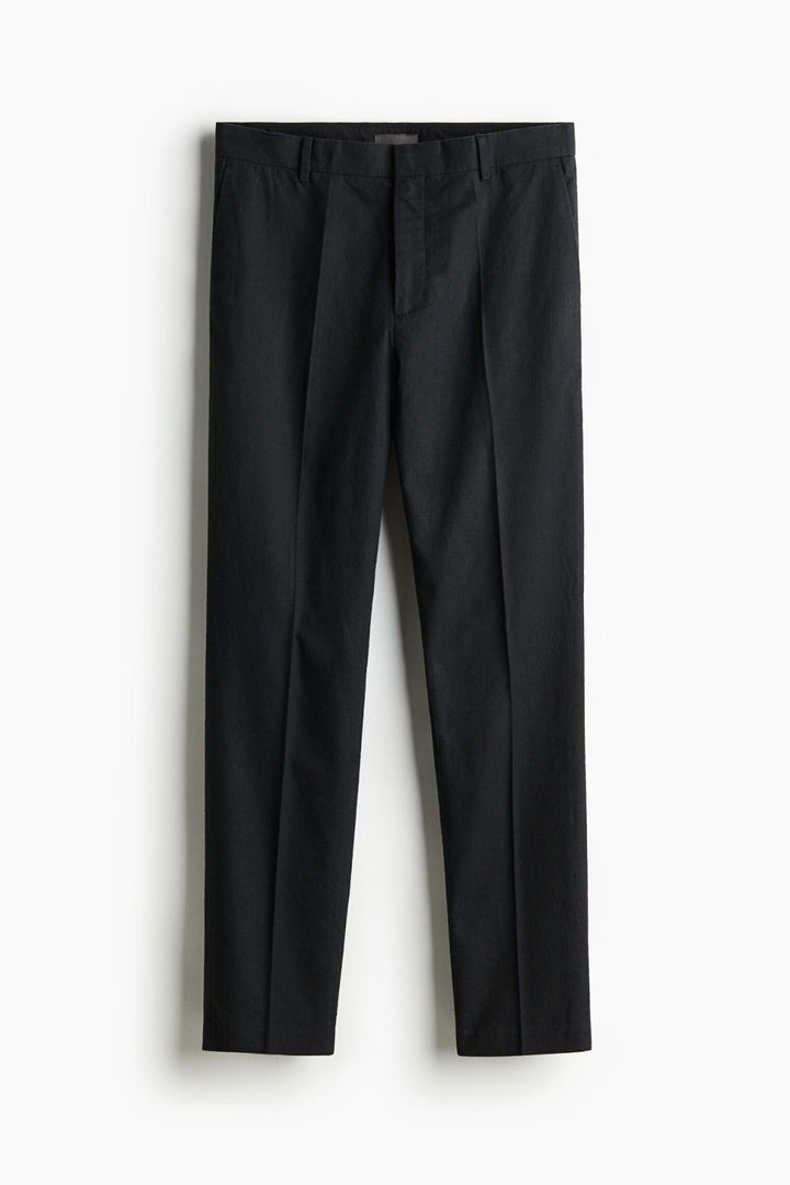 Schlanke spacige elegante Chino-Hose