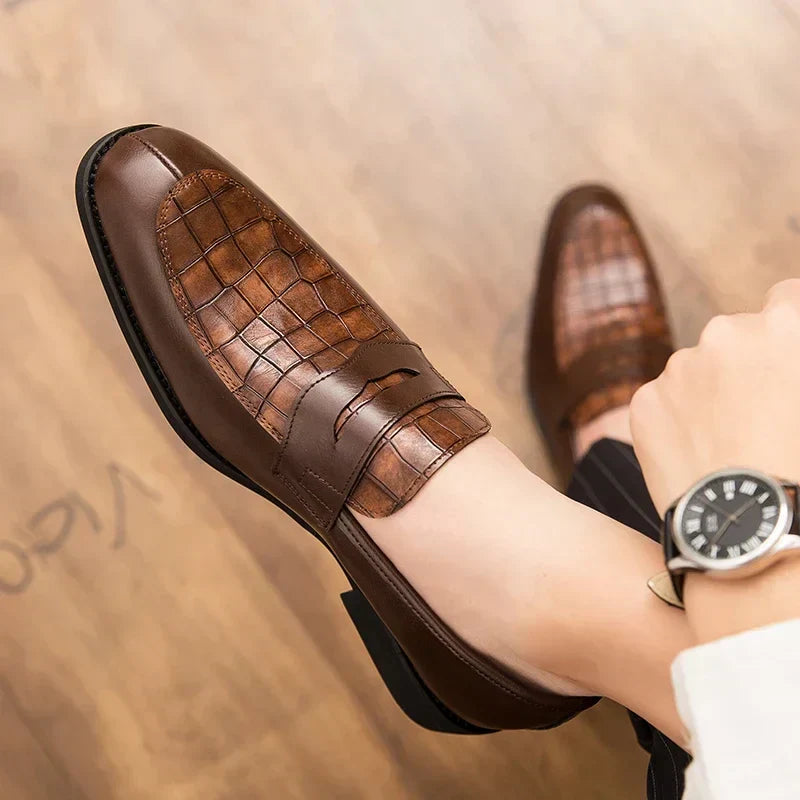 VEDORE | Crocodile Leather Loafers