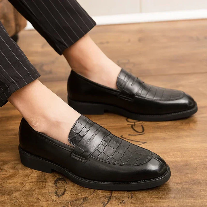 VEDORE | Crocodile Leather Loafers