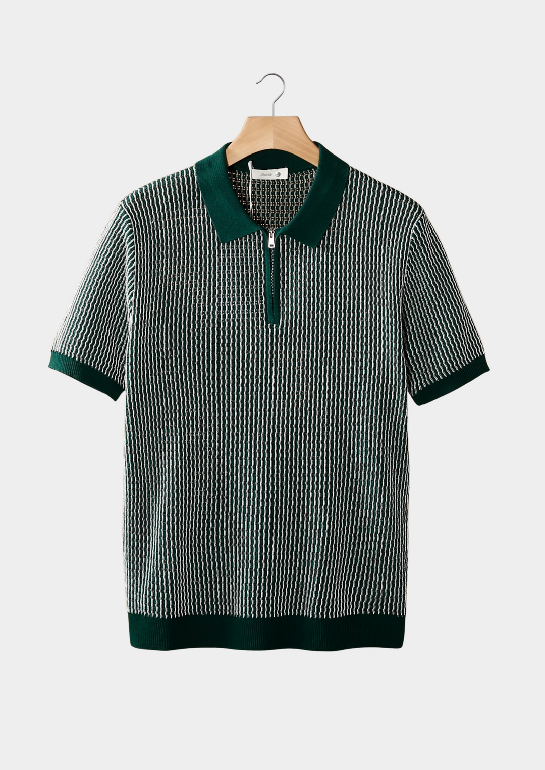 POLO MIT GEOMETRISCH STRUKTURIERTEM REISSVERSCHLUSS
